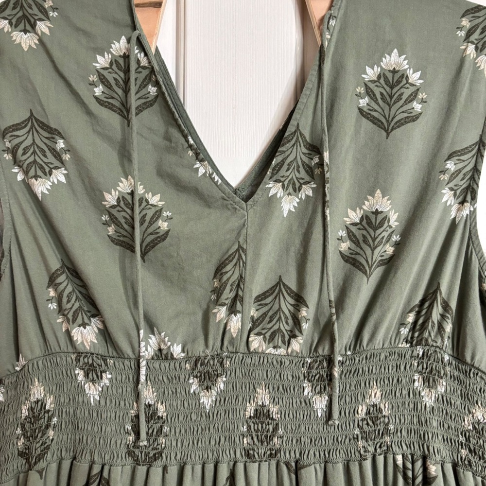 Old Navy Midi Dress Womens XXL Green Pre-owned Smocked Waist Floral Pockets - Picture 3 of 10
